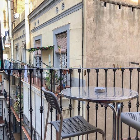 La Isla Hostal Барселона Екстериор снимка