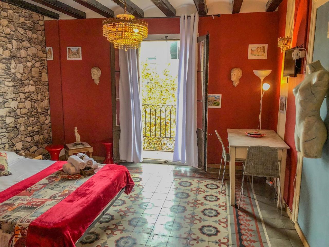 La Isla Hostal Барселона Екстериор снимка